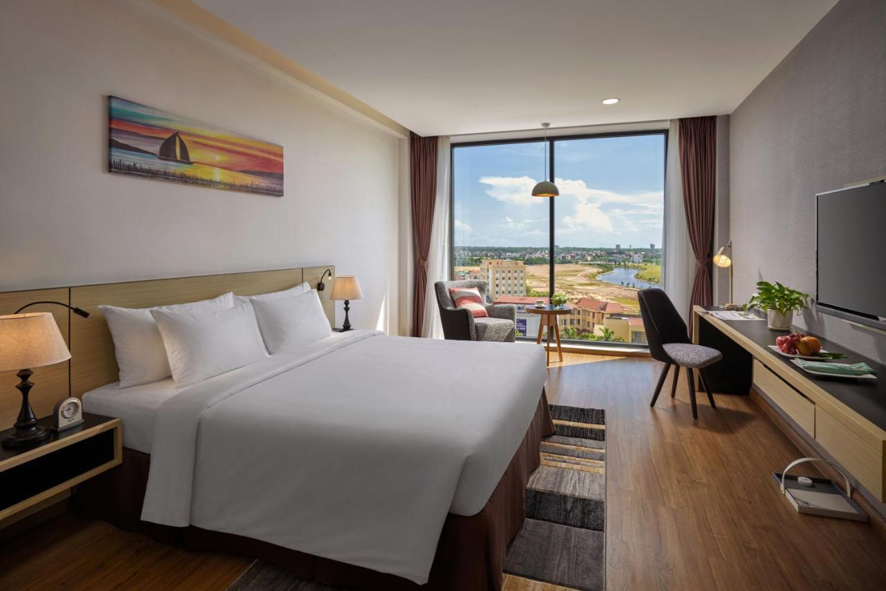 Khach San Sam Quang Binh Hotell Dong Hoi Exteriör bild