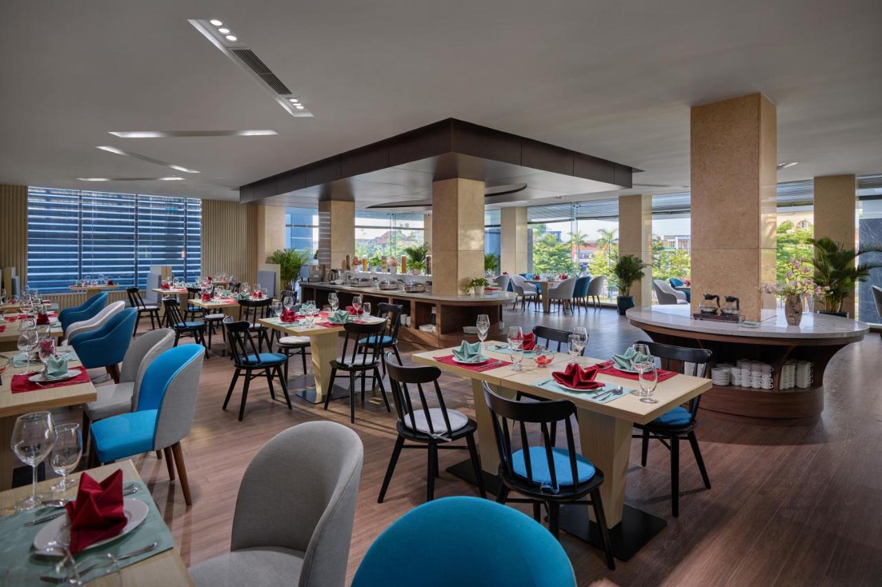 Khach San Sam Quang Binh Hotell Dong Hoi Exteriör bild