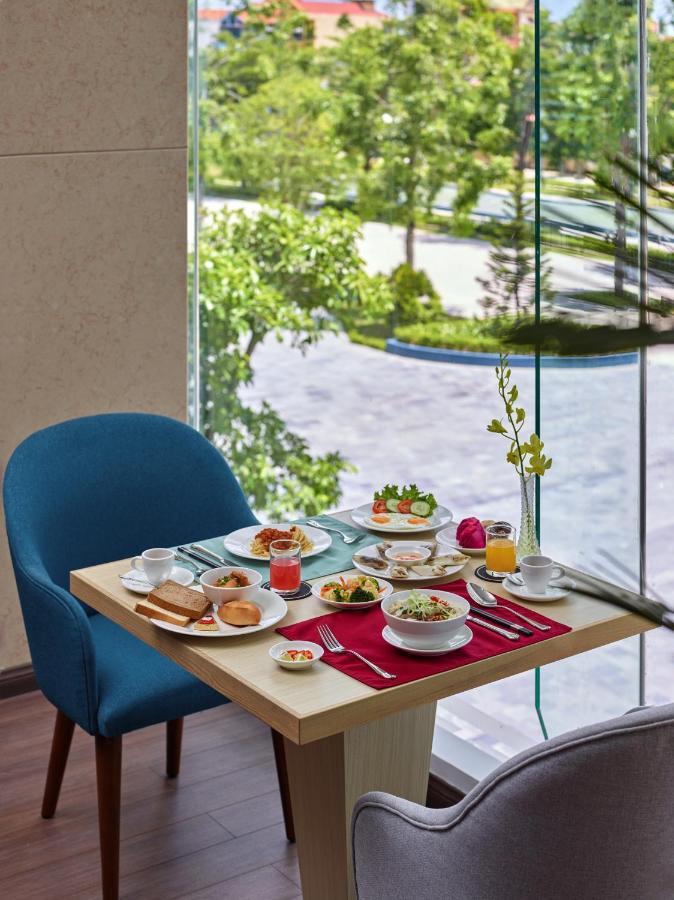 Khach San Sam Quang Binh Hotell Dong Hoi Exteriör bild